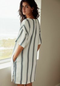 Next KAFTAN - Dnevna obleka - white blue