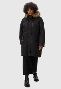 Unselected, black