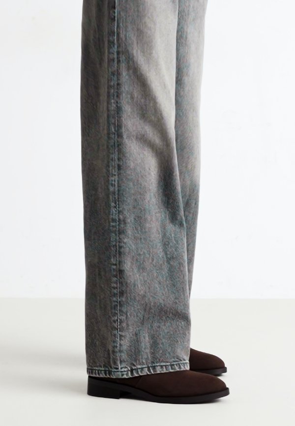 BASIC - Classic ankle boots2