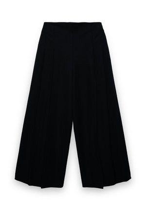 Pantaloni neri a gamba larga, cropped, con vita alta e sottili pieghe verticali.