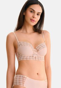 Non sélectionné, rose