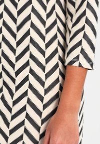 Cartoon Vapaa-ajan mekko - grey