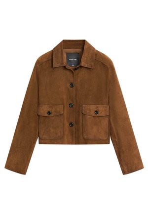 Braune Wildleder-Shortjacke mit spitzem Kragen, vier schwarzen Knöpfen vorne und zwei gepaspelten Taschen mit Knopfverschluss.