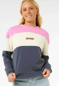 Felpa a blocchi di colore con sezioni rosa, crema e blu navy. Realizzata in tessuto morbido, con collo tondo a coste e logo ricamato.