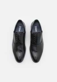 Zign Sapatos de atacadores - black