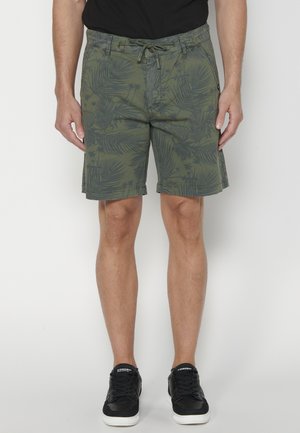 Short - verde