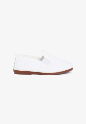 Pisamonas, Chaussons - blanco
