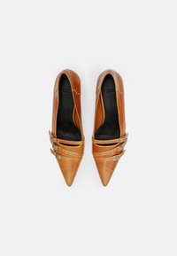 Vagabond LYKKE - Decolleté - saddle