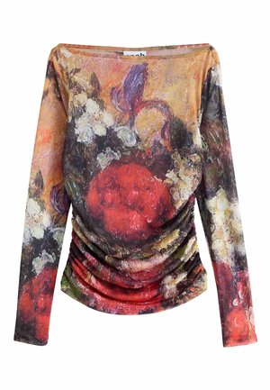 Langärmeliges Oberteil mit floralem Design, roten und pinken Rosen auf einem strukturierten Hintergrund, aus leichtem Stretchstoff gefertigt.