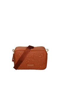 Borsa a tracolla in pelle marrone con motivo floreale embossato, hardware dorato, chiusura con zip e tracolla in tessuto rimovibile.
