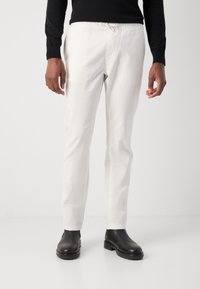 INDICODE JEANS Hlače - offwhite