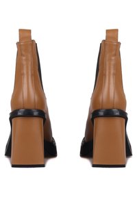 Cesare Gaspari Botines con plataforma - brown