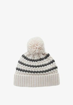 Bonnet tricoté en rose clair avec des rayures en zigzag gris foncé, comportant un pompon sur le dessus et un revers côtelé à la base.