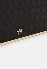 Anna Field Clutch - black