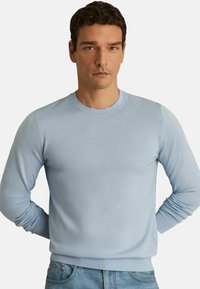 Reiss REGULAR FIT - WESSEX CREW NECK - Pulover - soft blue