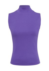 Top senza maniche viola con collo alto, realizzato in tessuto a costine, di forma aderente, con bordi puliti e una texture liscia.