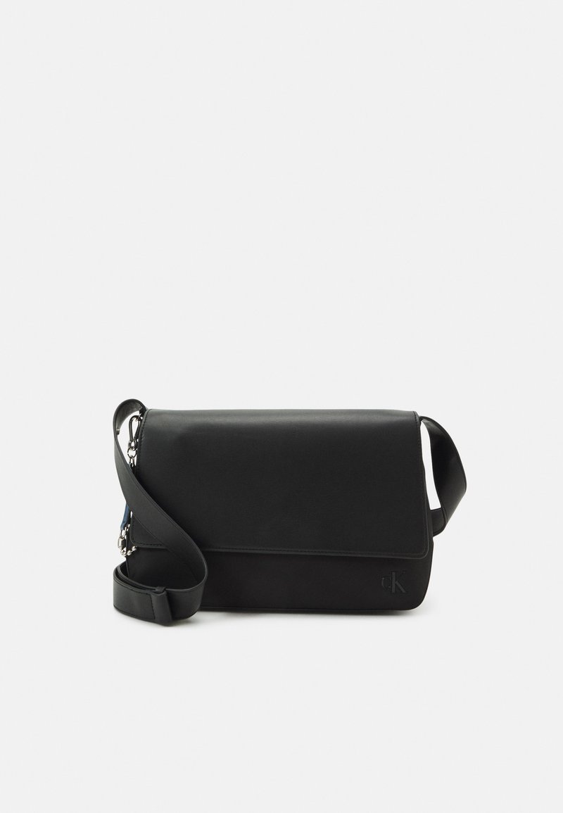 Calvin Klein Jeans SCULPTED FLAP CROSSBODY MIX Handtasche black