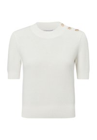 Witte gebreide sweater met korte mouwen, met een geribbeld patroon, een ronde halslijn en drie decoratieve knopen in goudkleur aan de linker schouder.