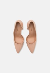 Call it Spring MESMERIZE - Klasiski papēži - other beige