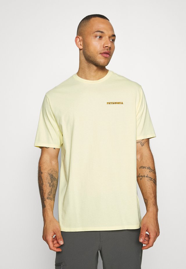 SUMMIT ROAD ORGANIC - T-shirt imprimé - resin yellow