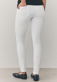 Next TALL FIT  - Jeans Skinny Fit - white