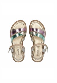 Metaal multi-kleurige sandalen met gekruiste bandjes in groen, roze en goud, met een beige verstelbare enkelriem en een gevoerd voetbed.