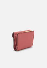 Coccinelle BEAT SOFT - Portafoglio - pot