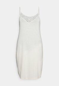 Vestito da loungewear in crema chiaro, con spalline regolabili e dettagli in pizzo sul collo a V. Tessuto morbido con una texture liscia.