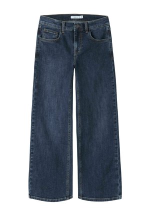 Jean en denim bleu foncé à jambes larges avec bouton devant, fermeture éclair, passants de ceinture et design cinq poches, présenté à plat sur fond blanc.