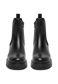 Čierne kožené členkové čižmy so bočnými elastickými panelmi, zipsom a hrubou gumovou podrážkou. Hladký povrch a zaoblený tvar špičky.