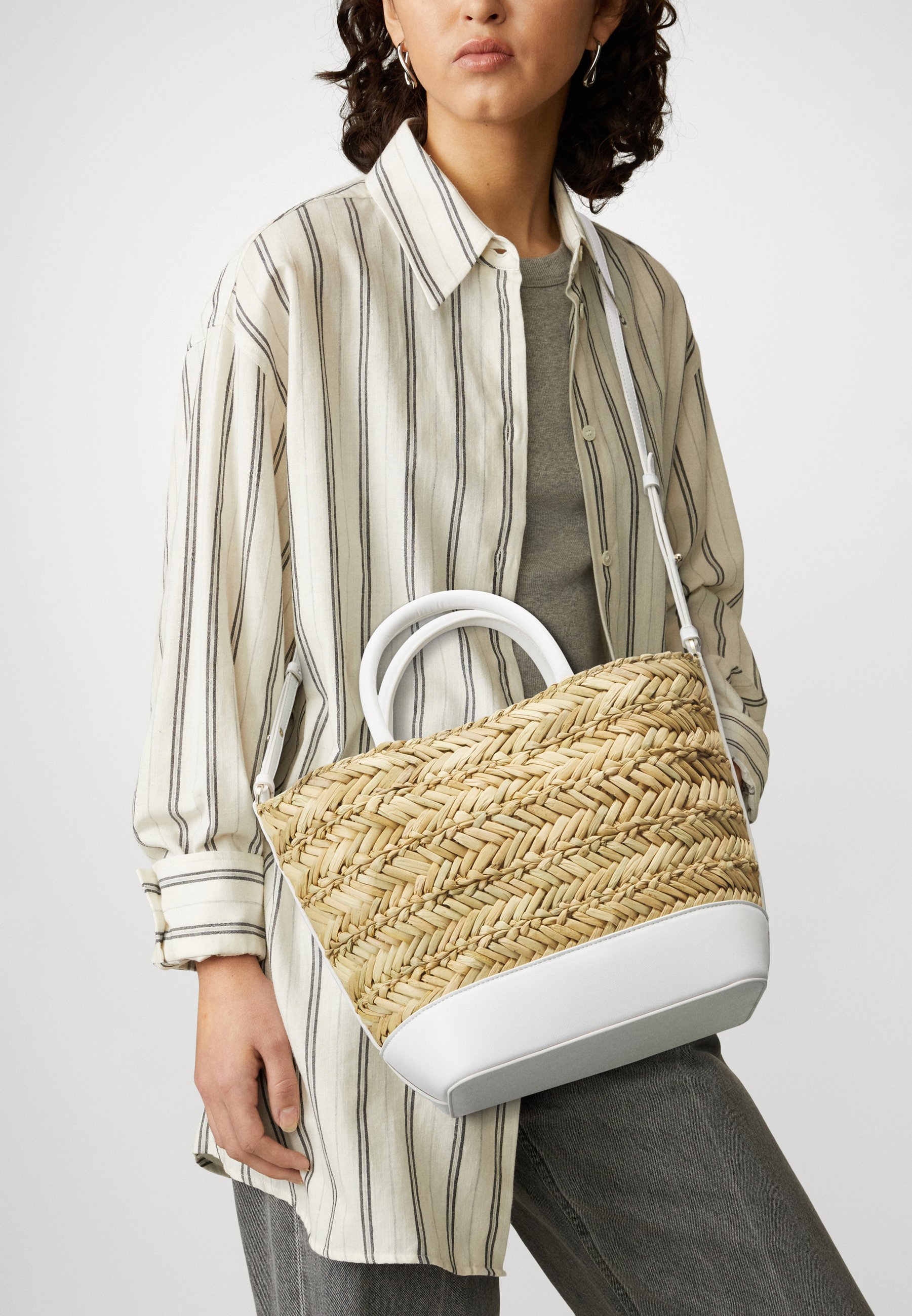 Ted Baker IVELIE - Handtasche - white/weiß - Zalando.de