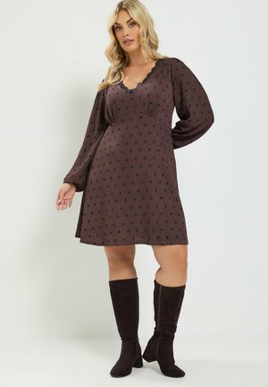 Yours Clothing, PLUS SIZE MINI DRESSES - Day dress - chocolate