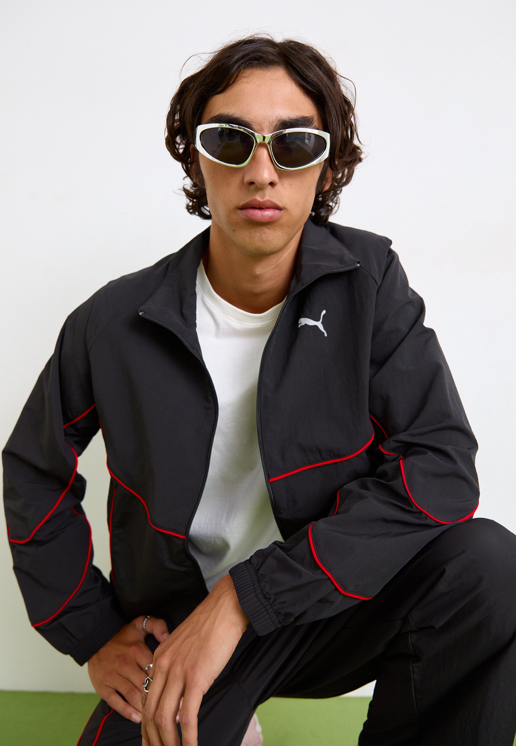 Puma TECH - Zip-up sweatshirt - black/red/black - Zalando