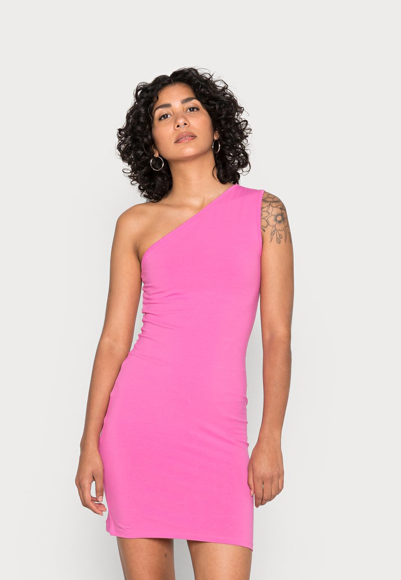 Weekday CINDY ONE SHOULDER DRESS - Vestido de malha - pink