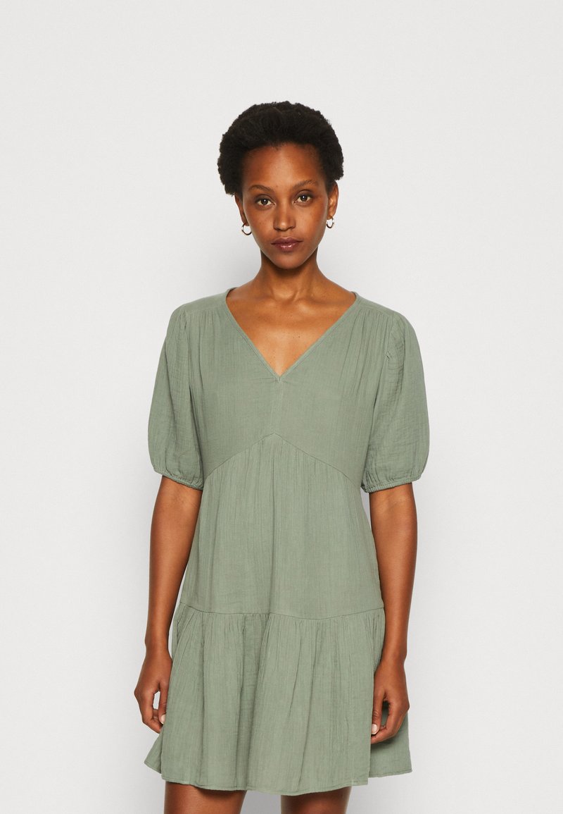 GAP VNECK MINI GAUZE DRESS Day dress vintage palm/green Zalando.co.uk