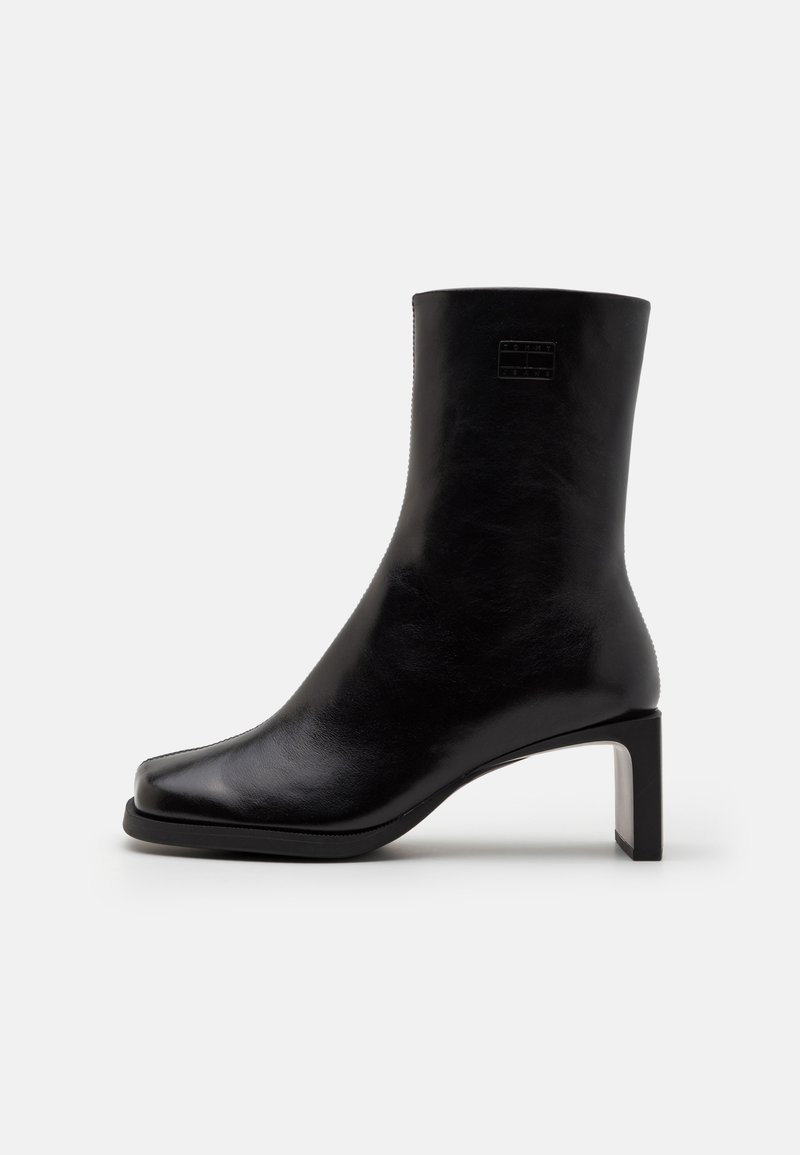 Tommy Jeans - THE SOHO BOOT - Classic ankle boots - black, Enlarge