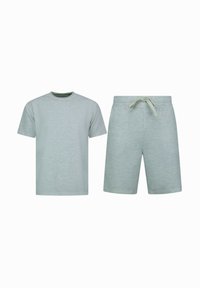 Lichtgrijze katoenen t-shirt met korte mouwen en ronde hals, gecombineerd met bijpassende shorts met een elastieke tailleband en een trekkoord.