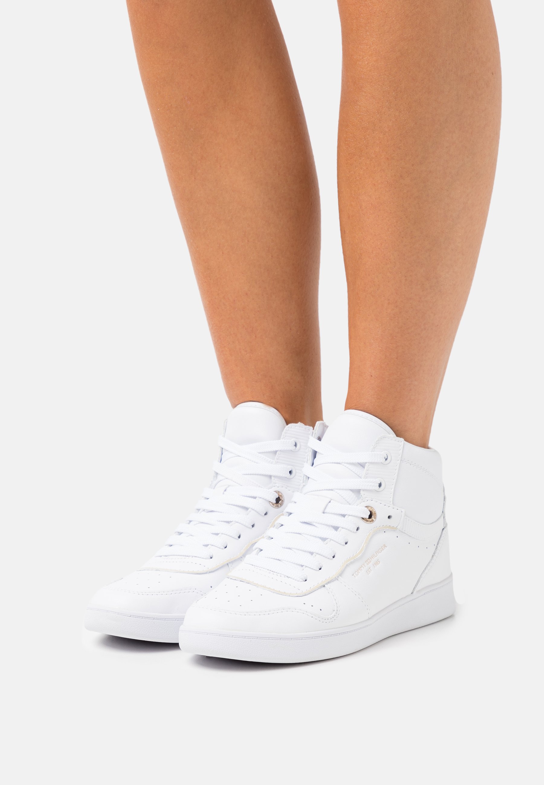 Tommy Hilfiger ELEVATED MID COURT - Sneakers hoog - white/wit - Zalando.be