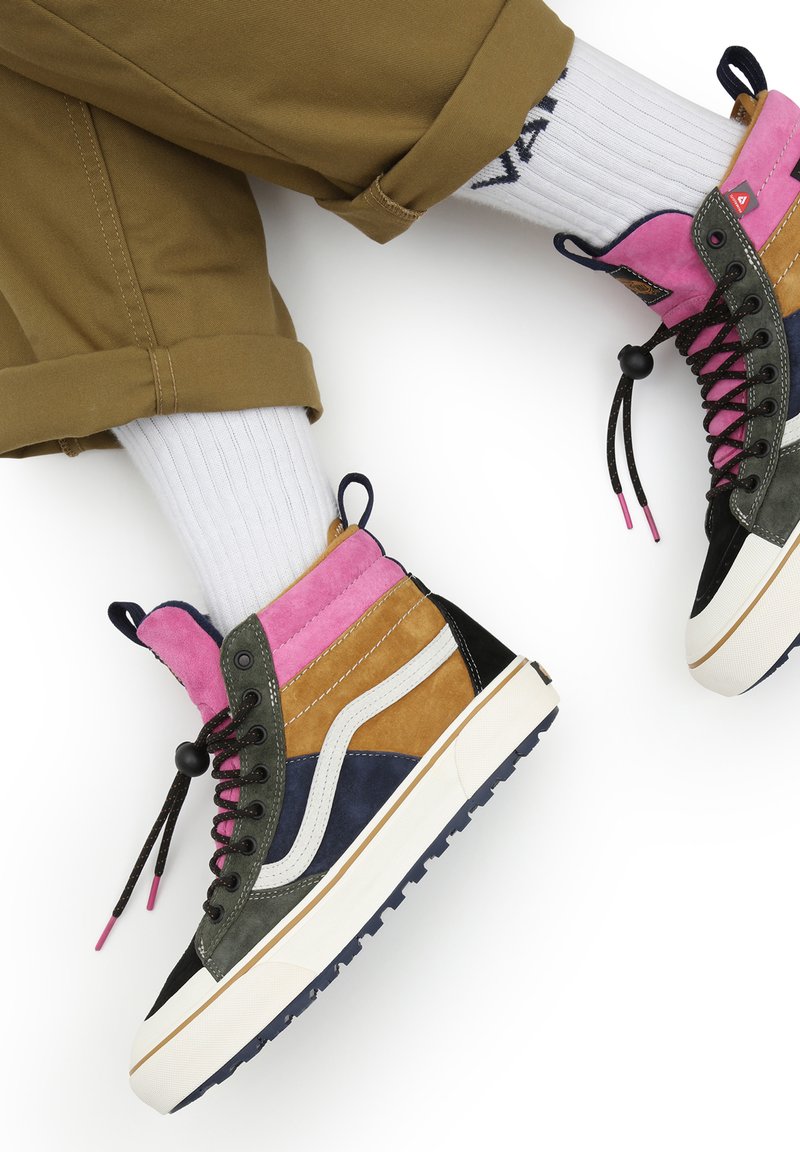 Vans SK HI MTE UNISEX - Kõrge servaga tossud - black