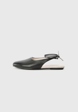 Slingback ballet pumps -  black
