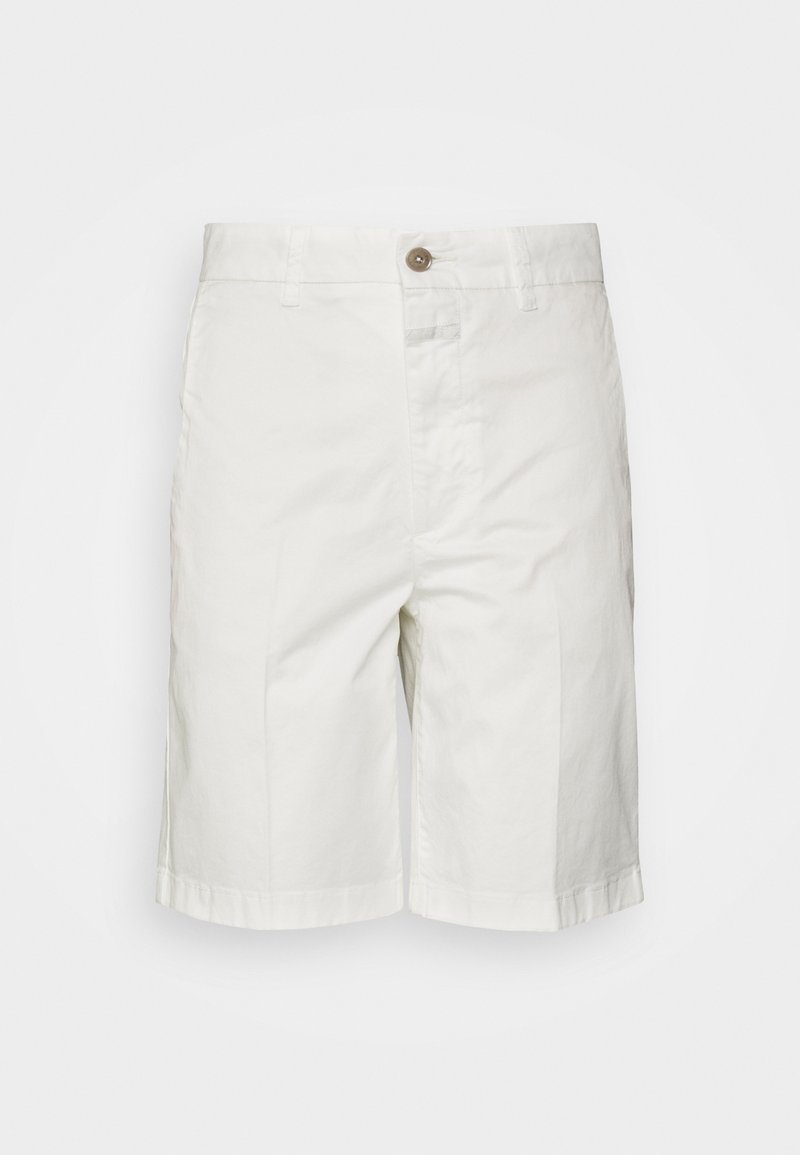 Shorts en coton blancs avec une coupe droite, dotés d'une fermeture à bouton sur le devant et de poches latérales, texture lisse et ourlet retroussé.