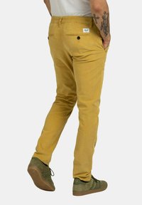 Reell FLEX TAPERED - Chinos - baby cord hemp