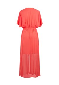 Robe longue orange corail avec manches courtes, taille élastique et partie inférieure transparente, vue de dos sur fond blanc.