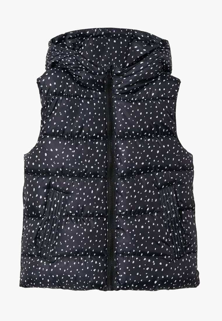 Černá péřová vesta s bílým skvrnitým vzorem, se zipem, nastavitelnou kapucí a dvěma předními kapsami. Vyrobena z lehkého, prošívaného materiálu.