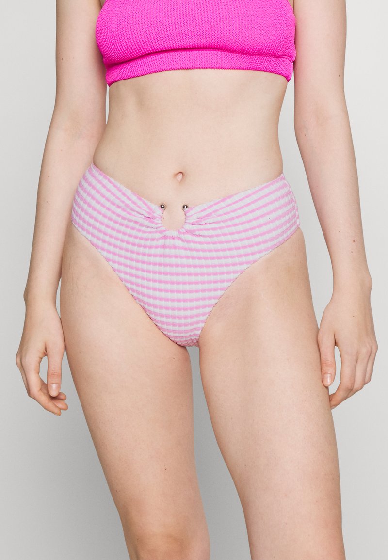 A 3 2 B 2 4 C 2 5