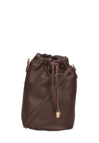 Borsa a tracolla in pelle marrone con superficie liscia, forma arrotondata e tracolla regolabile. Presenta una chiusura con hardware in tono oro.