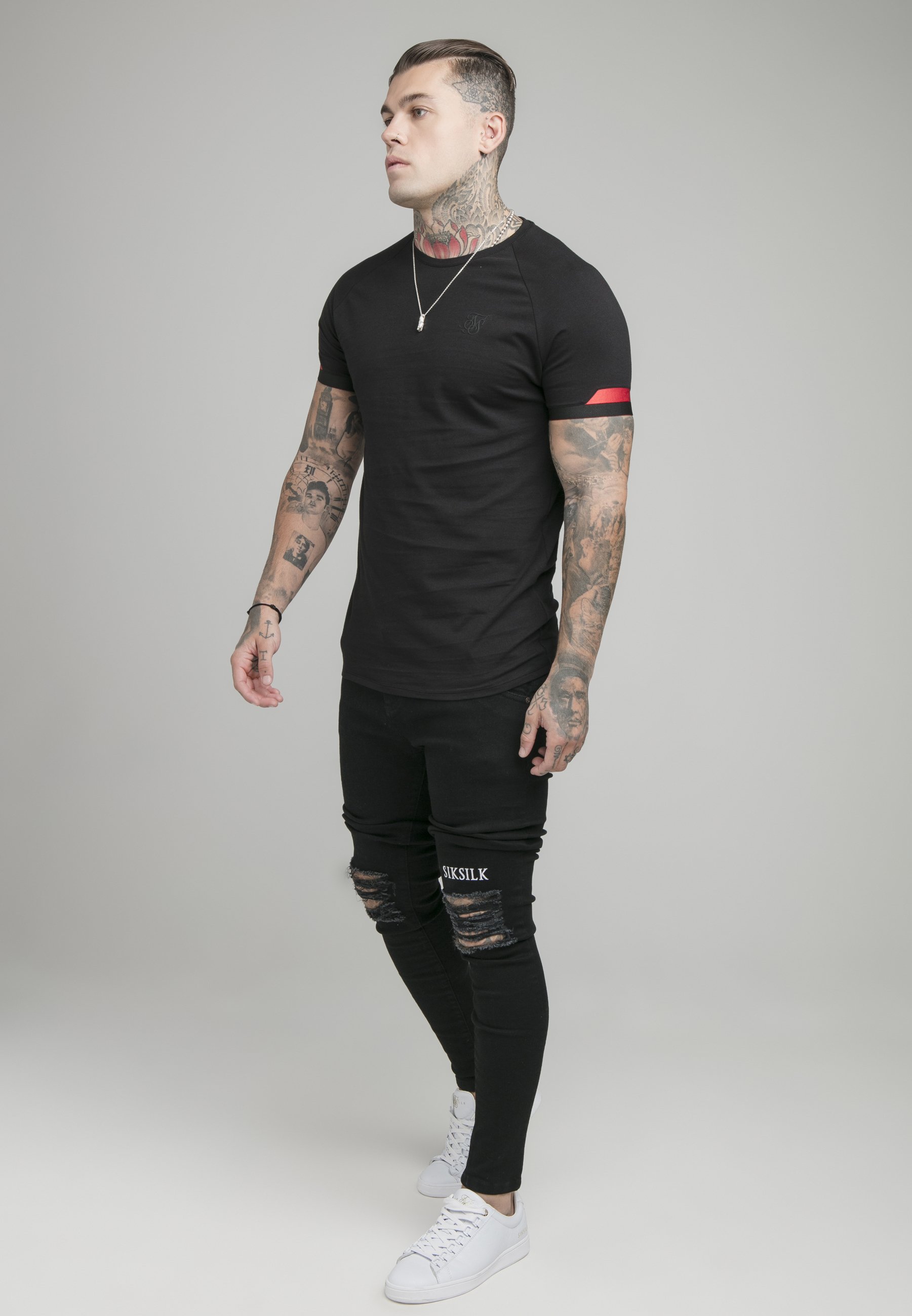 Camiseta negra básica – 3PUNTO2
