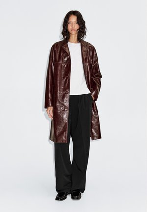 Massimo Dutti LONG NAPPA FINISH - Kožená bunda - bordeaux