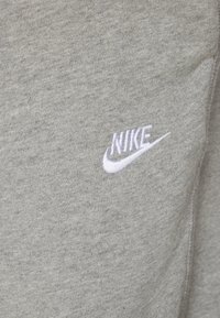 Thumbnail Image 9