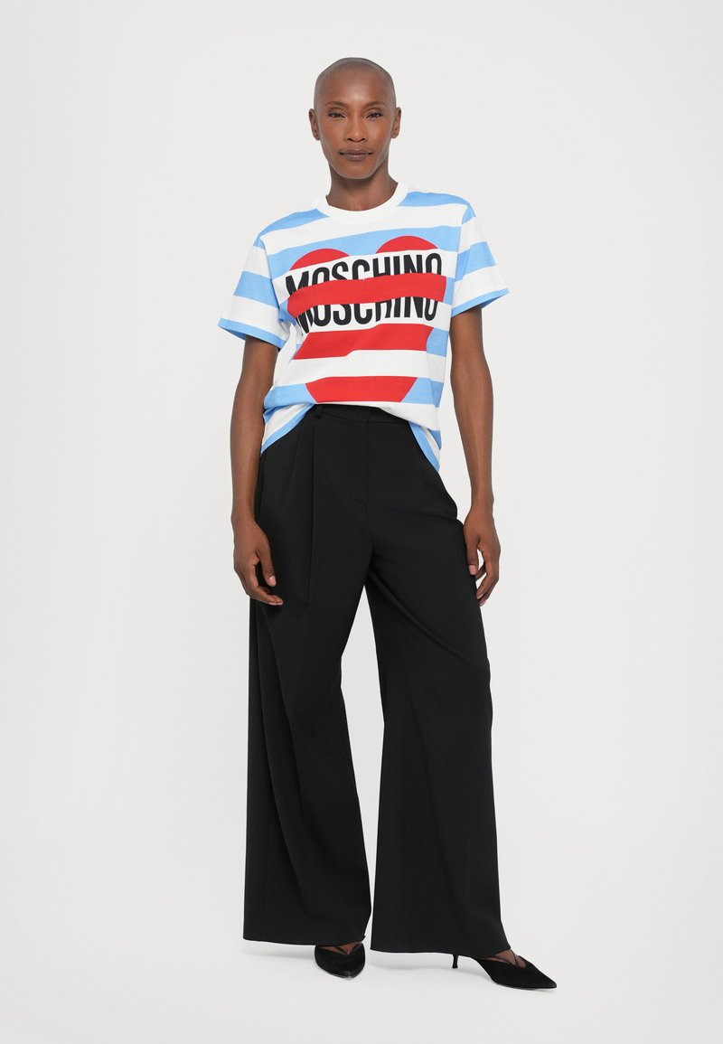 T-shirt Imprimé MOSCHINO JEAN Femme – Motifs Fleurs Multicolores, Bleu Clair, Taille M